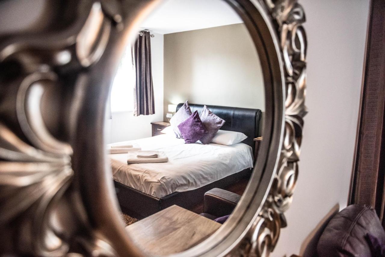 Leaside Hotel Лутън Екстериор снимка
