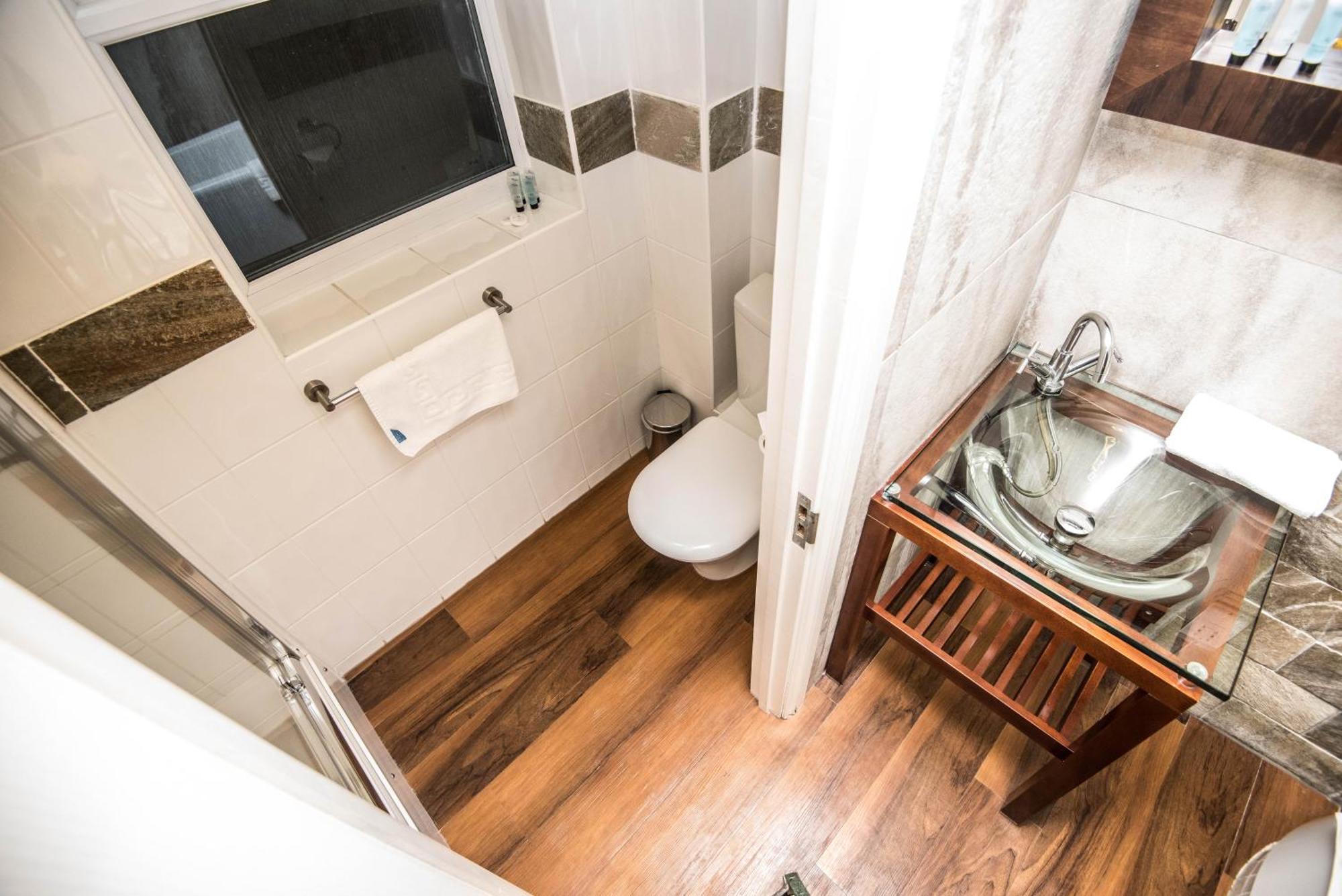 Leaside Hotel Лутън Стая снимка