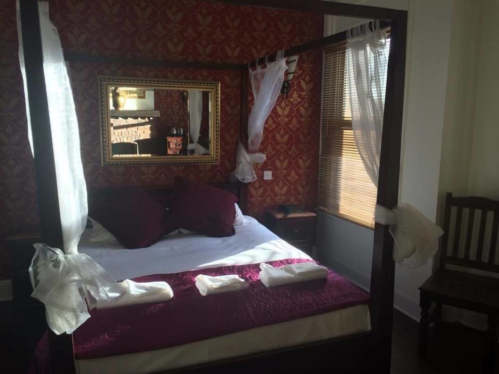 Leaside Hotel Лутън Екстериор снимка
