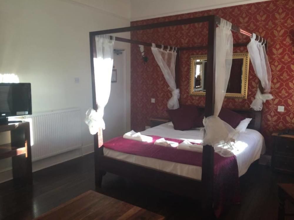 Leaside Hotel Лутън Екстериор снимка