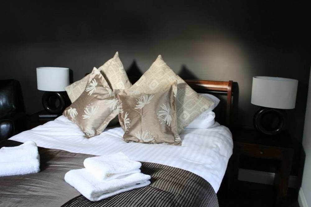 Leaside Hotel Лутън Екстериор снимка