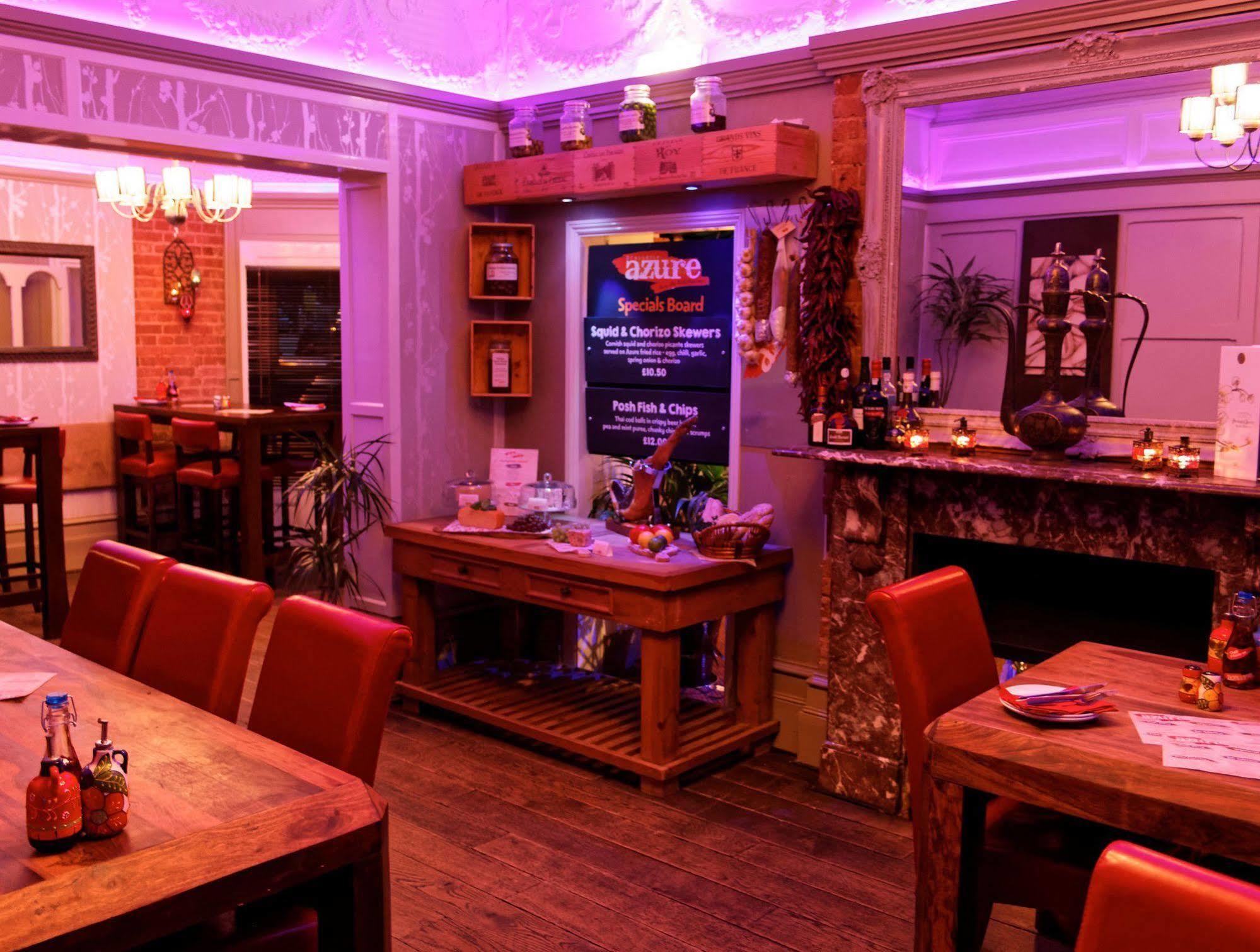 Leaside Hotel Лутън Екстериор снимка