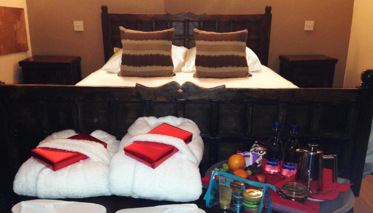 Leaside Hotel Лутън Екстериор снимка