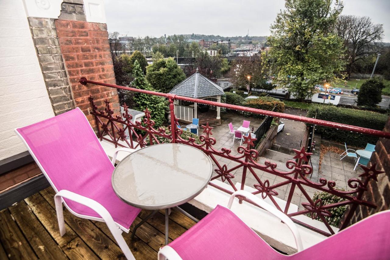 Leaside Hotel Лутън Екстериор снимка